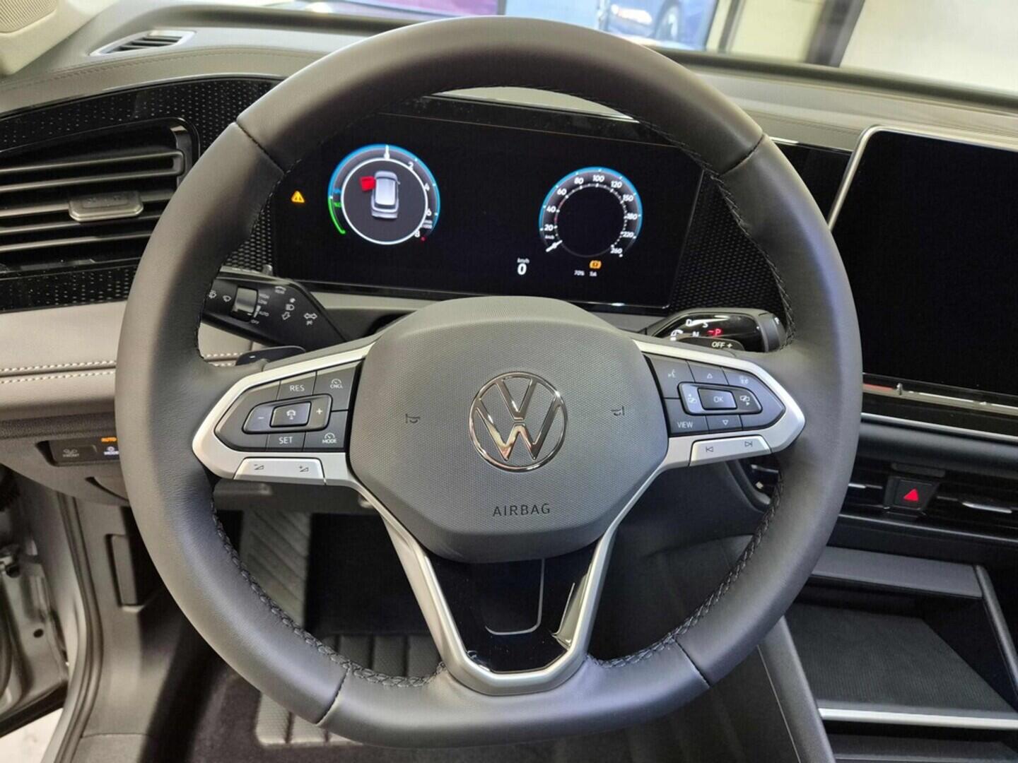 O621O04169_23.webp_Tiguan People 1,5 TSI 150 kW eHybrid  kW