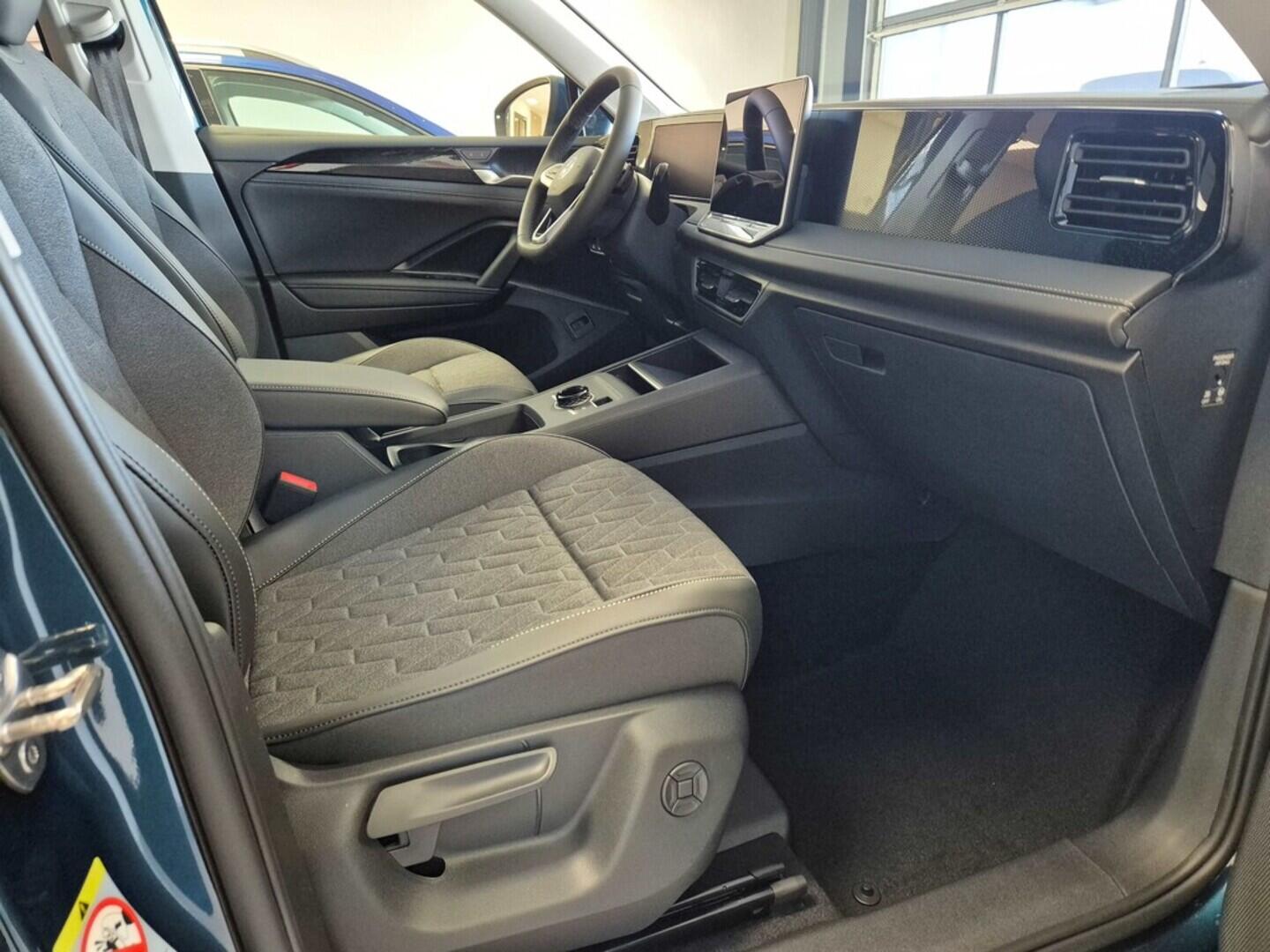 O621O04170_15.webp_Tiguan People 1,5 eTSI mHEV 110 kW 7 DSG