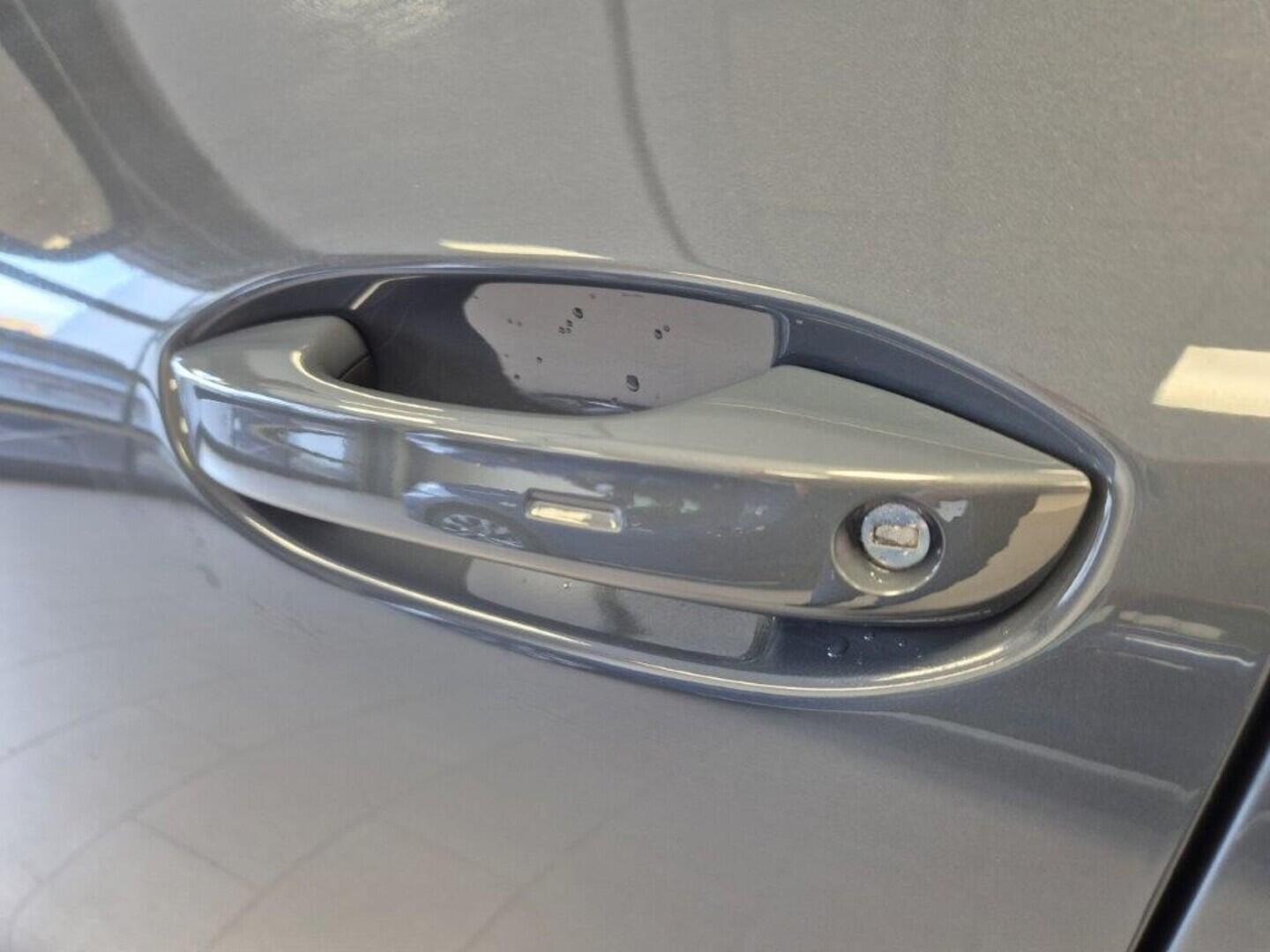 O621O04171_19.webp_Tiguan People 1,5 eTSI mHEV 110 kW 7 DSG