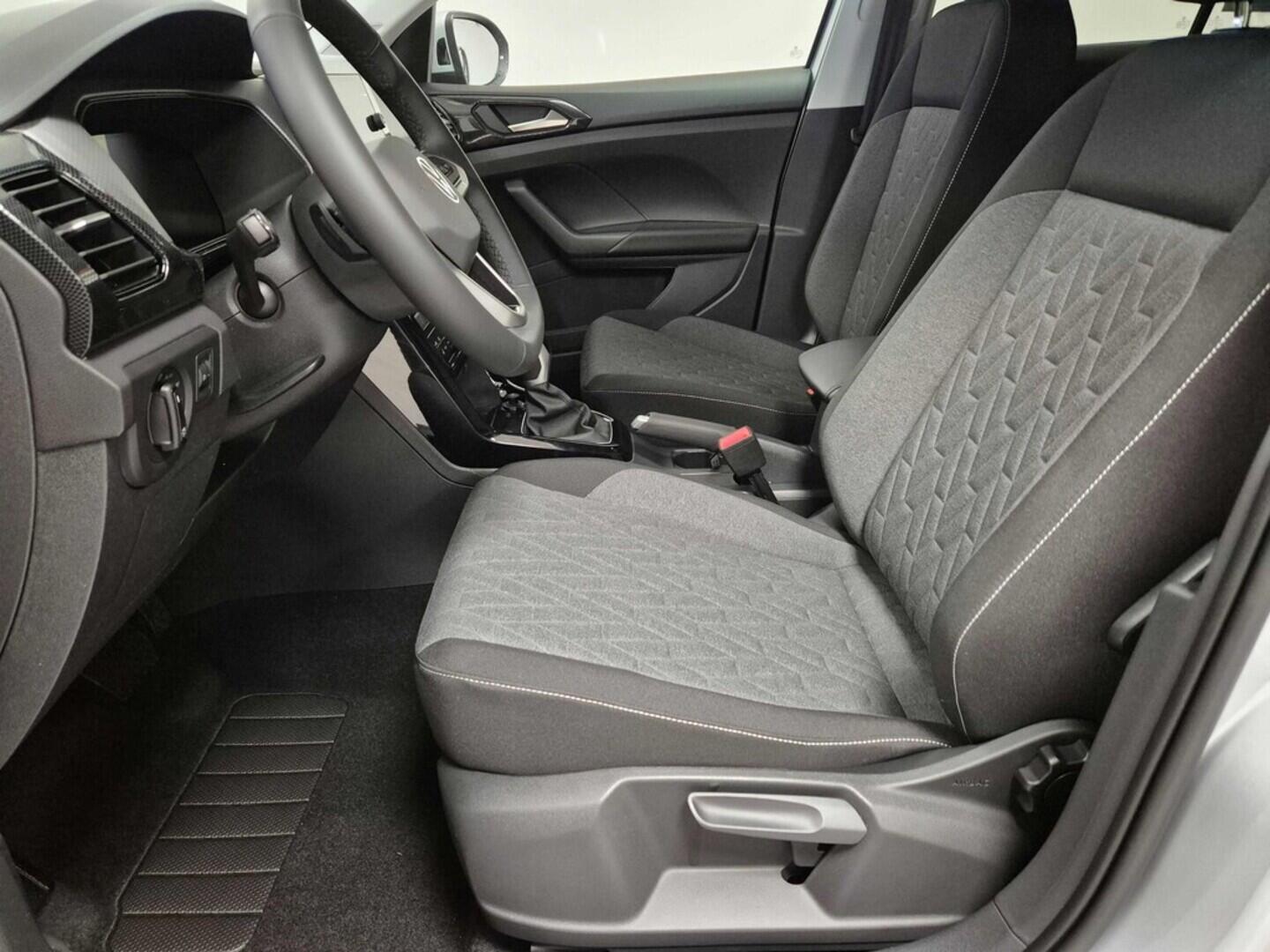 O621O04192_21.webp_T-Cross Friends  1.0 TSI 85 kW 7 DSG