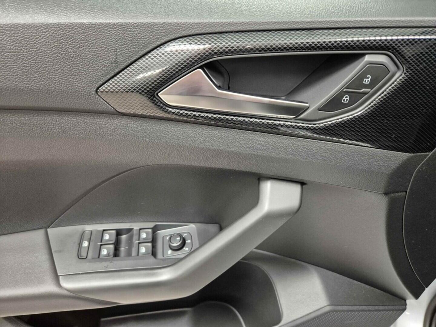 O621O04192_22.webp_T-Cross Friends  1.0 TSI 85 kW 7 DSG