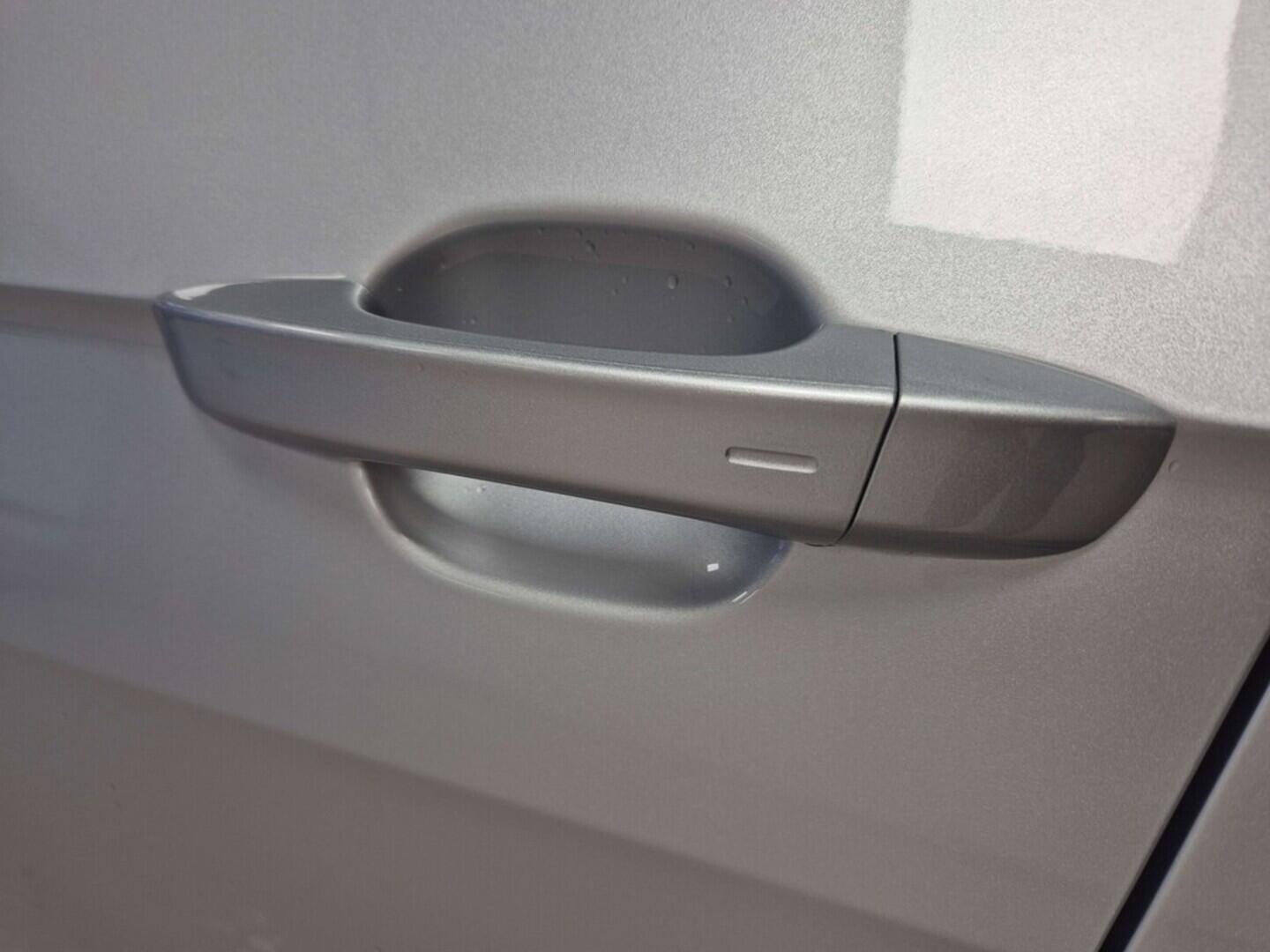 O621O04192_23.webp_T-Cross Friends  1.0 TSI 85 kW 7 DSG