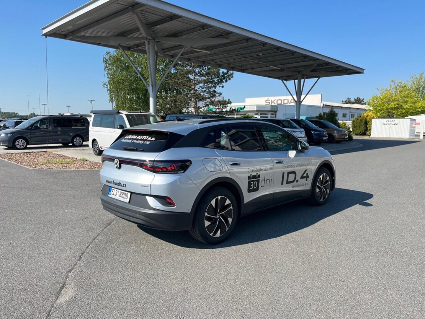 O621O04194_14.webp_ID.4 Pro People 4M 210 kW, kap.77 kWh