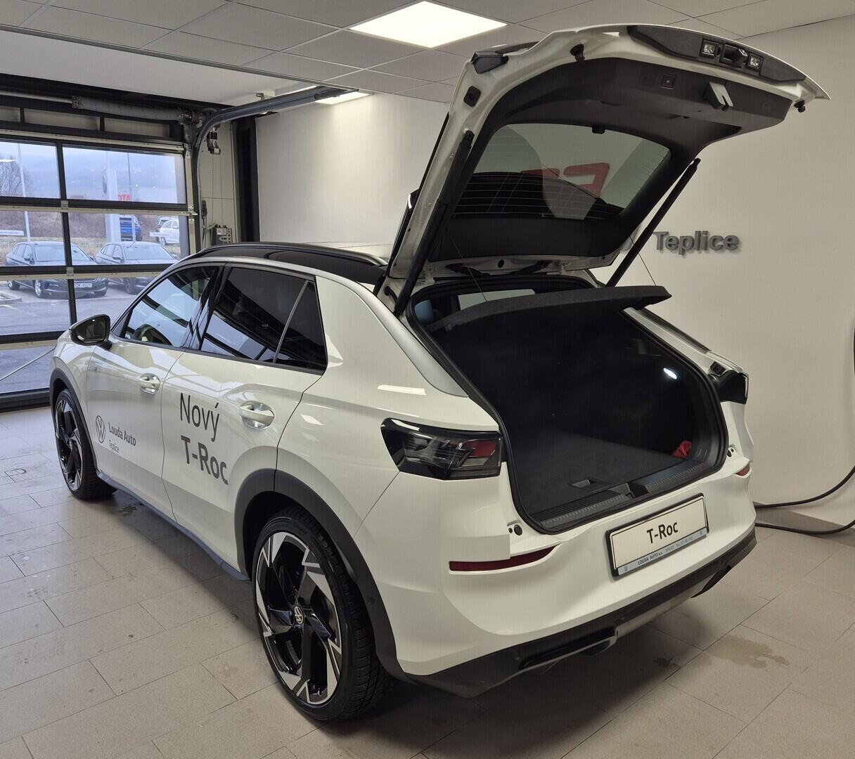 O621O04211_13.webp_T-Roc R-Line 1,5 eTSI 7DSG 110 kW