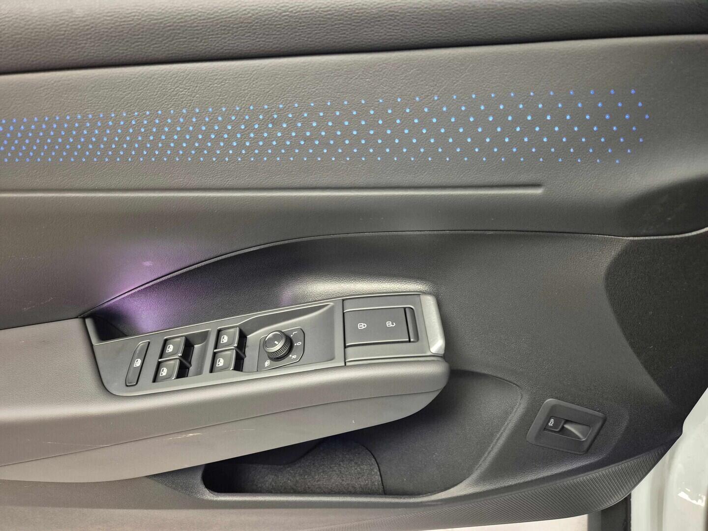 O621O04211_20.webp_T-Roc R-Line 1,5 eTSI 7DSG 110 kW