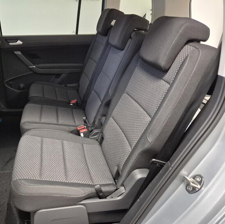 O621O04212_17.webp_Touran Friends 1,5 TSI EVO2 7DSG 110 kW