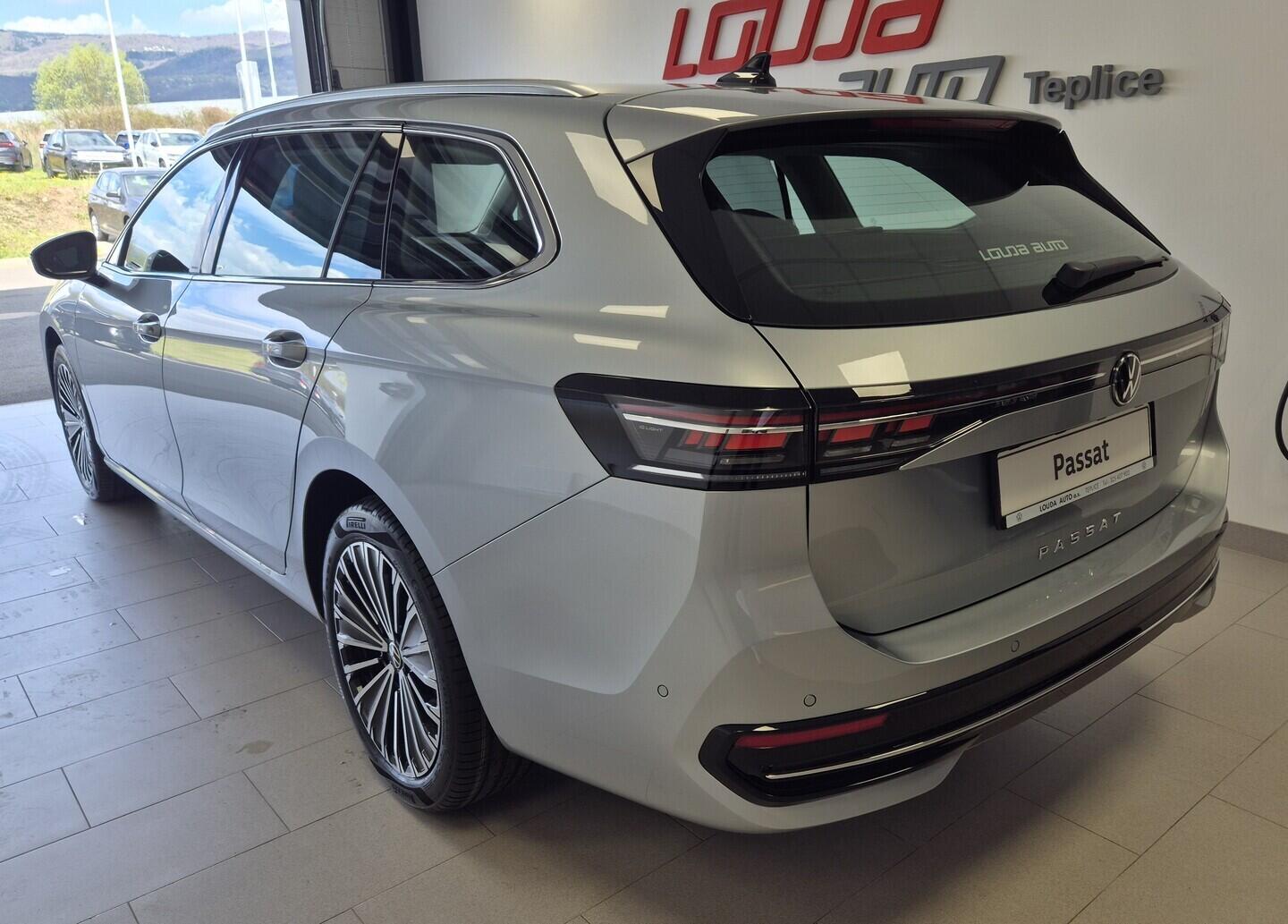 O621O04214_16.webp_Passat Elegance 2,0 TDI 110 kW  7 Automatická 110 kW