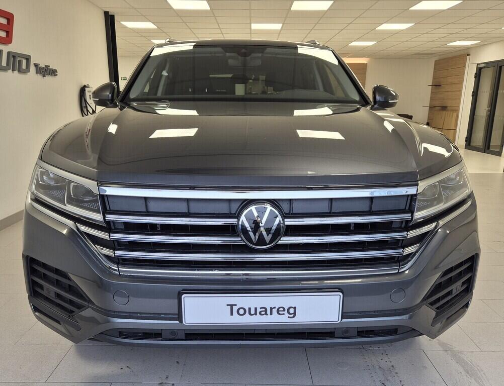 O621O04216_11.webp_Touareg Friends 3.0 TDI 4MOT 210 kW Tiptronic 8st. automat