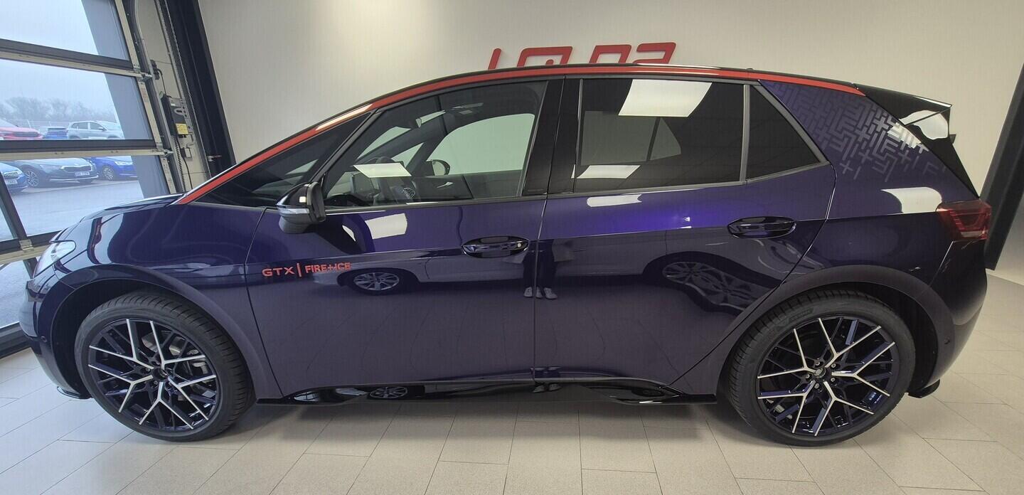 O621O04294_12.webp_ID.3 GTX Love FIRE+ICE  240 kW