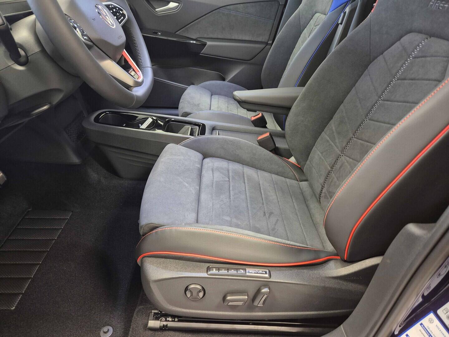 O621O04294_24.webp_ID.3 GTX Love FIRE+ICE  240 kW