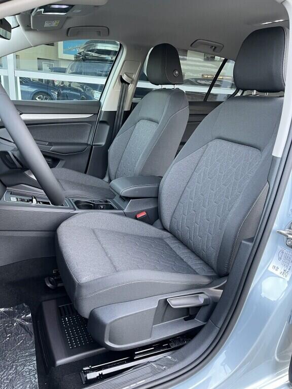 O621O04306_20.webp_Golf People 1,5 eTSI 85 kW 7 DSG