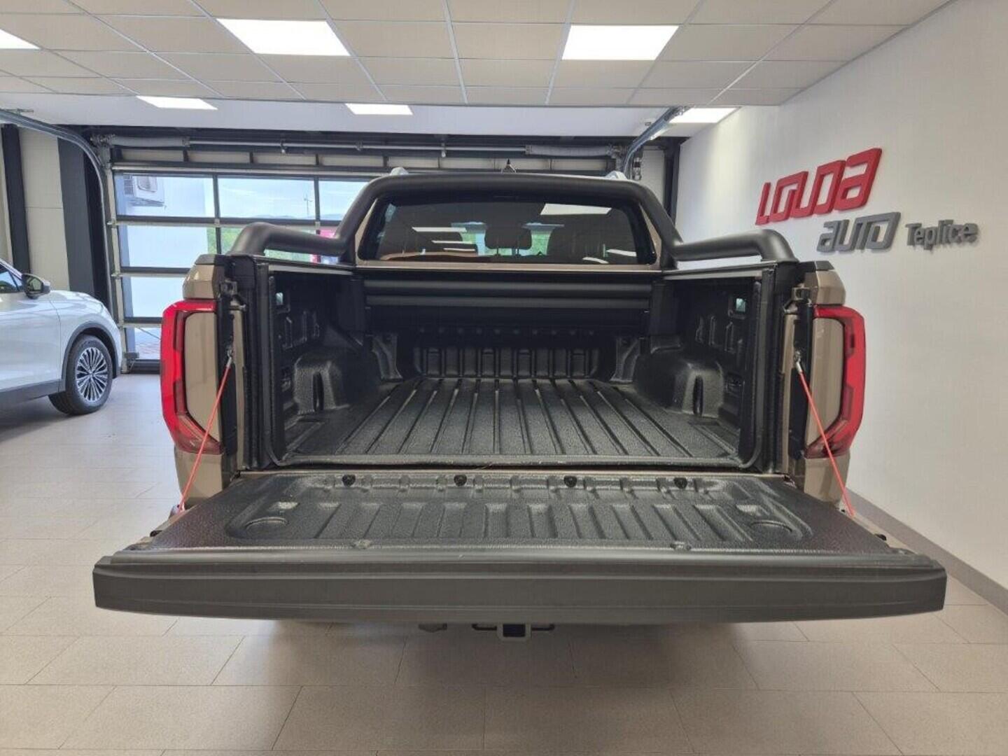O621U01520_15.webp_Amarok DC PanAmericana 3,0 V6 TDI AUT 177 kW