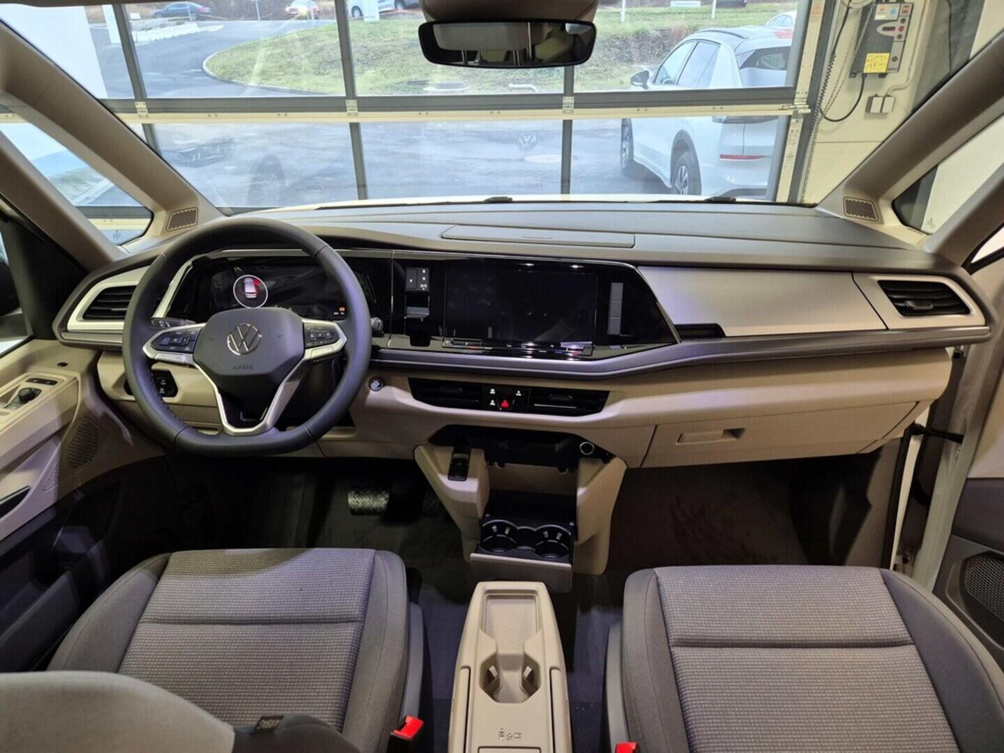 O621U01540_20.webp_Akční Multivan 2,0 TDI 110 kW