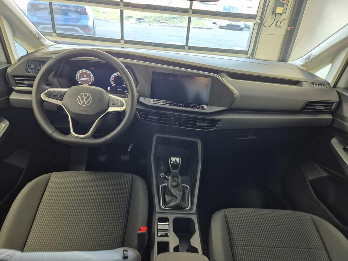 O621U01579_19.webp_Akční Caddy 1,5 TSI 85 kW