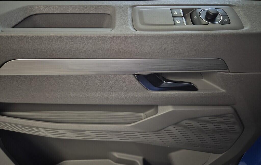 O621U01611_23.webp_Entry Caravelle Life 2.0 TDI 110 kW