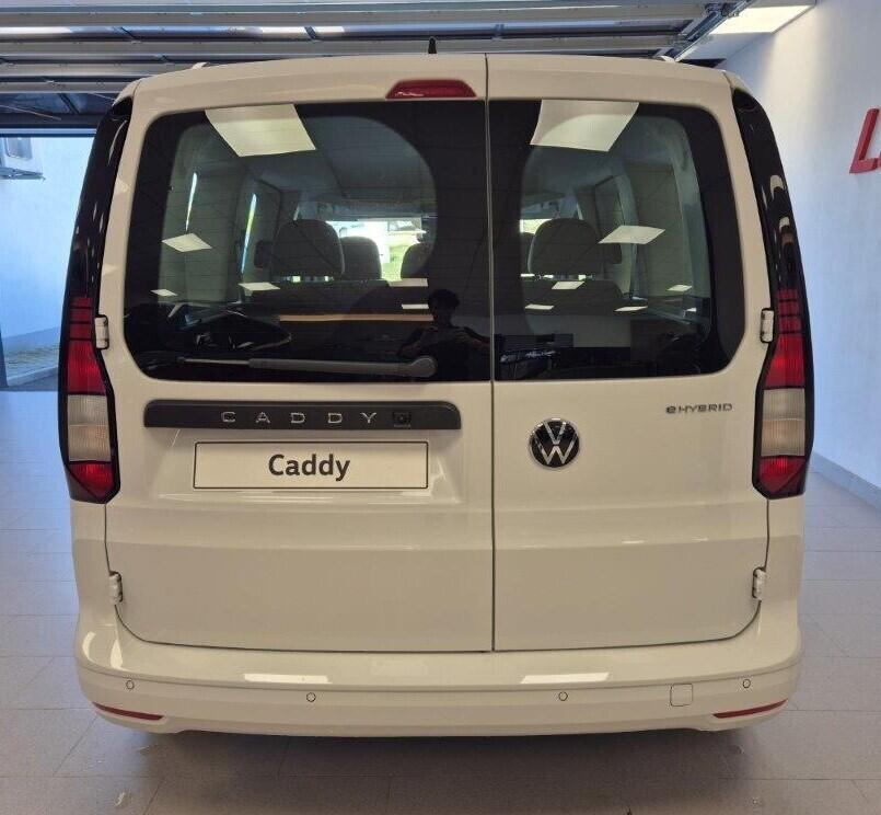 O621U01614_13.webp_Akční Caddy 1,5 TSI PHEV  kW