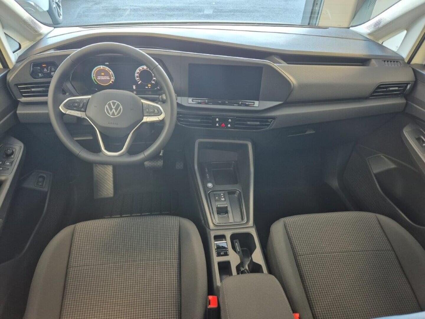 O621U01614_17.webp_Akční Caddy 1,5 TSI PHEV  kW