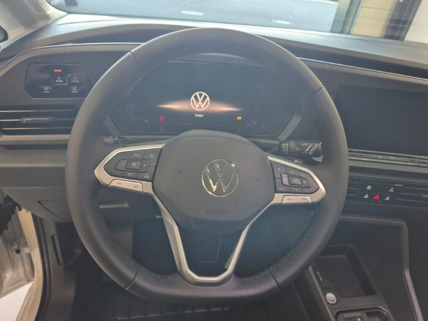 O621U01614_23.webp_Akční Caddy 1,5 TSI PHEV  kW