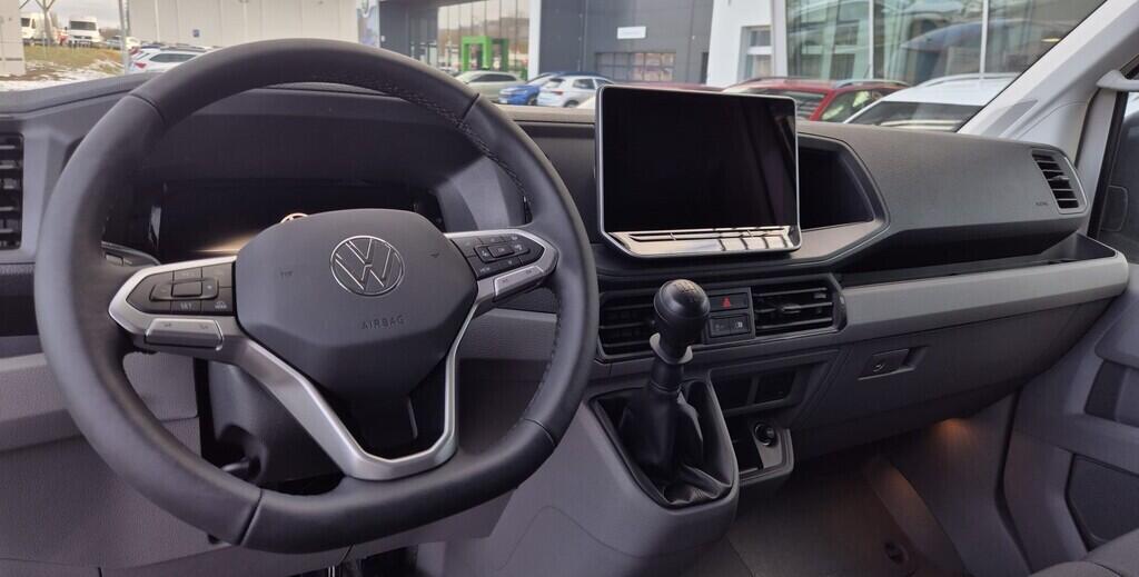 O621U01628_20.webp_Crafter skříň 35 6G FWD DR 103 kW