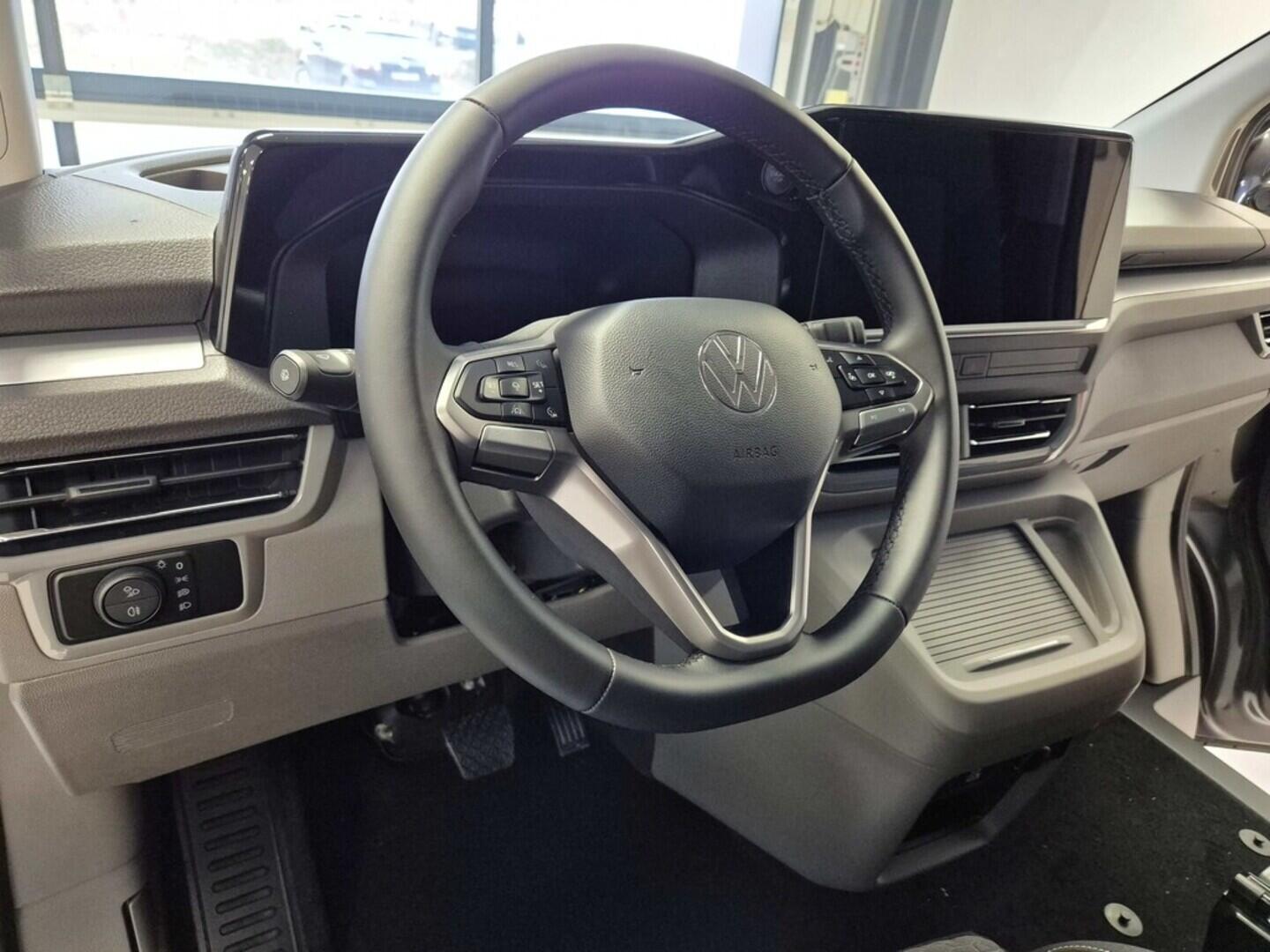 O621U01636_23.webp_Entry Caravelle Life 2.0 TDI 110 kW