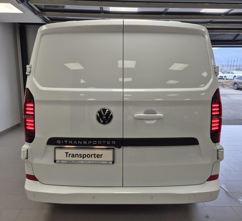 O621U01643_14.webp_e-Transporter skříň 160 kW DR 160 kW