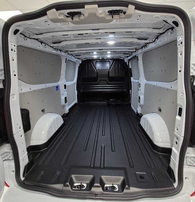 O621U01643_15.webp_e-Transporter skříň 160 kW DR 160 kW