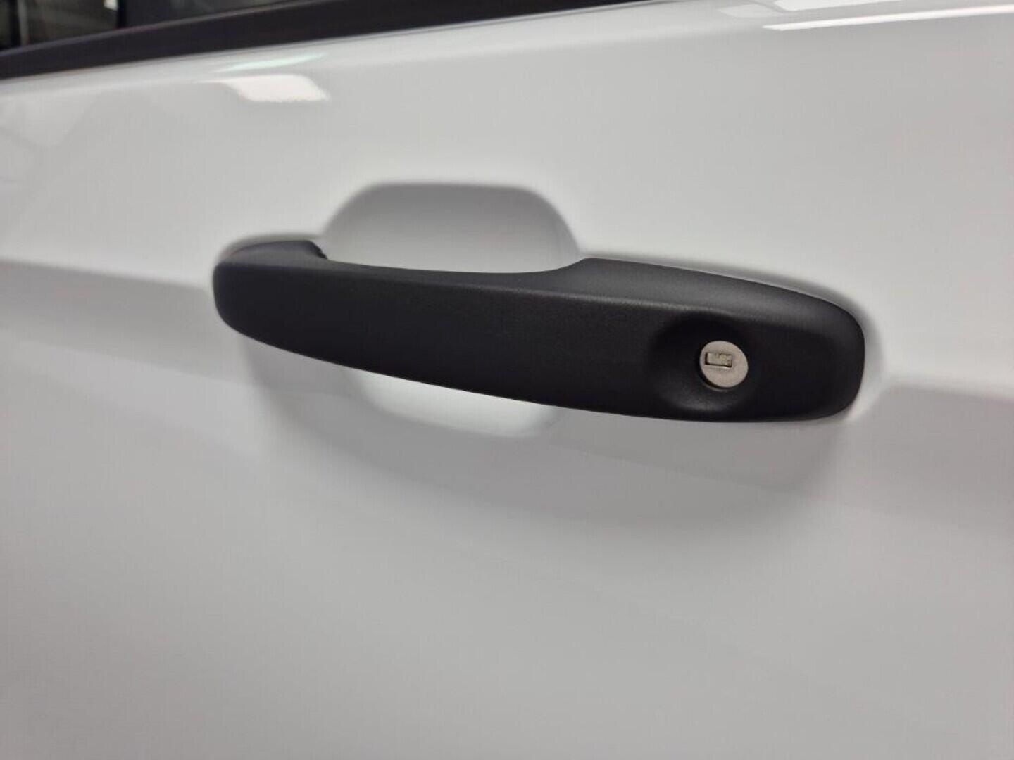 O621U01650_20.webp_Caravelle 2.0 TDI DR 110 kW