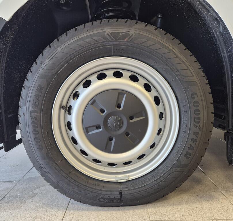 O621U01658_22.webp_Entry Transporter Kombi 2,0 TDI 8AUT DR 110 kW