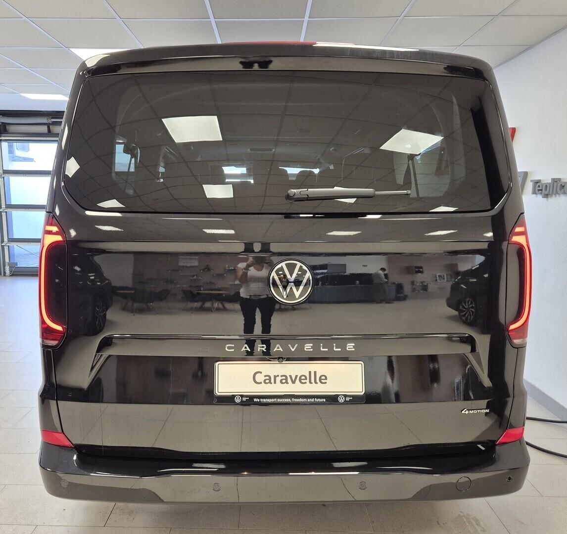 O621U01667_13.webp_Caravelle Style 2.0 TDI 4MOT 8AUT DR 125 kW