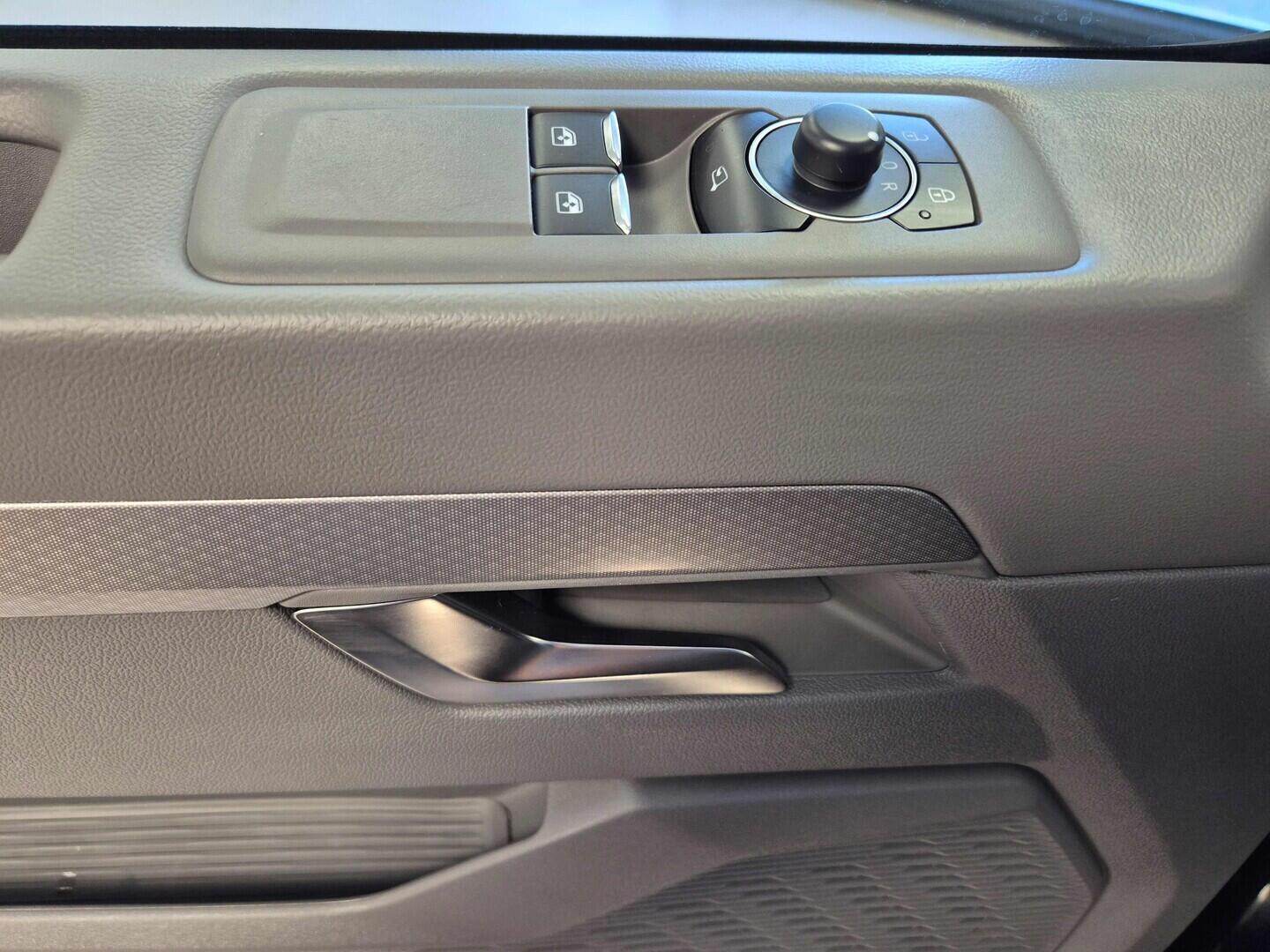 O621U01667_21.webp_Caravelle Style 2.0 TDI 4MOT 8AUT DR 125 kW