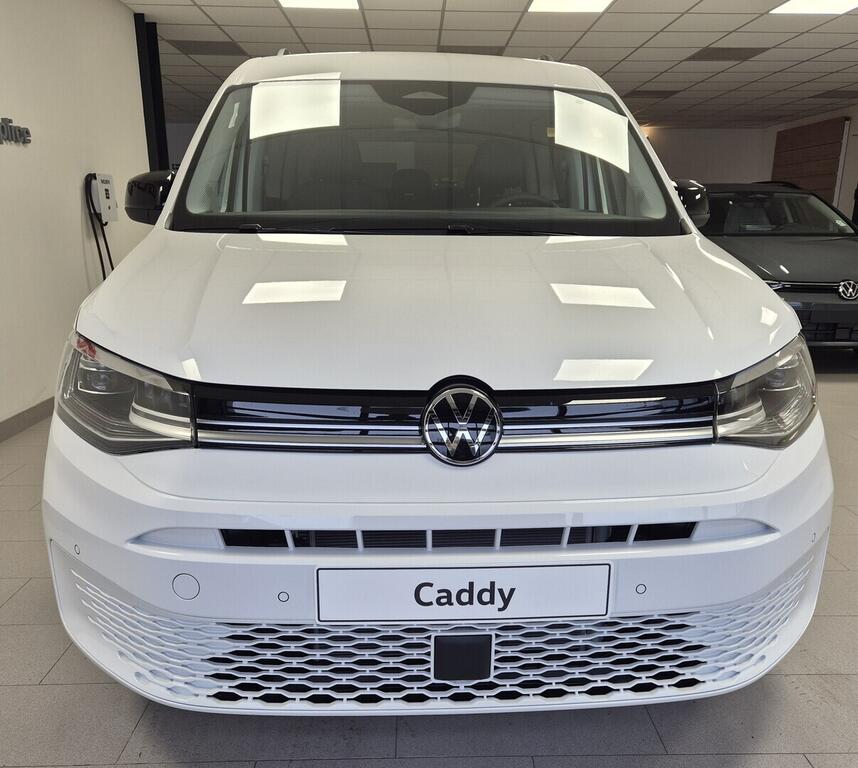 O621U01674_11.webp_Akční Caddy Maxi Style 1,5 TSI DSG  kW