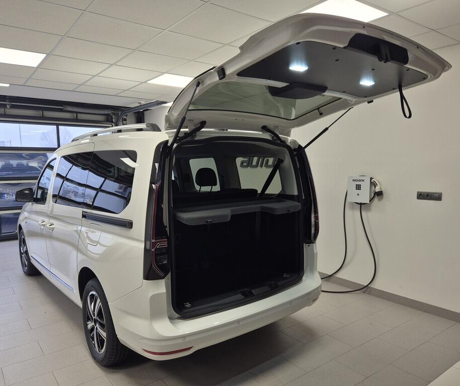 O621U01674_15.webp_Akční Caddy Maxi Style 1,5 TSI DSG  kW