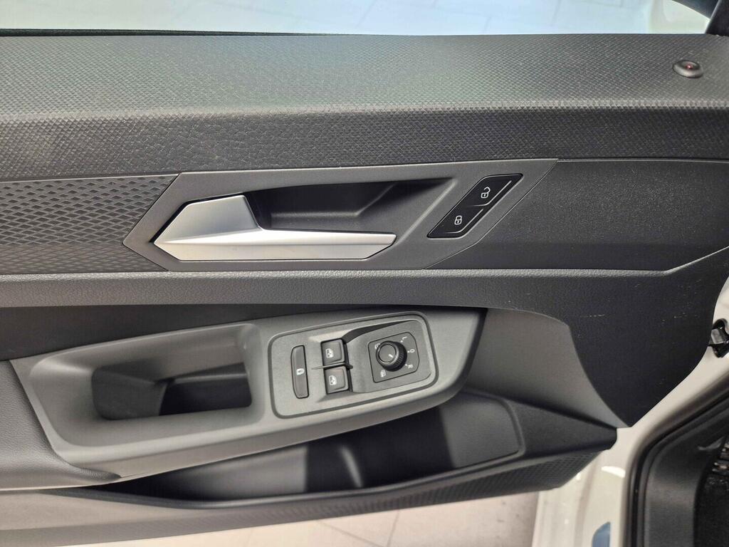 O621U01674_21.webp_Akční Caddy Maxi Style 1,5 TSI DSG  kW