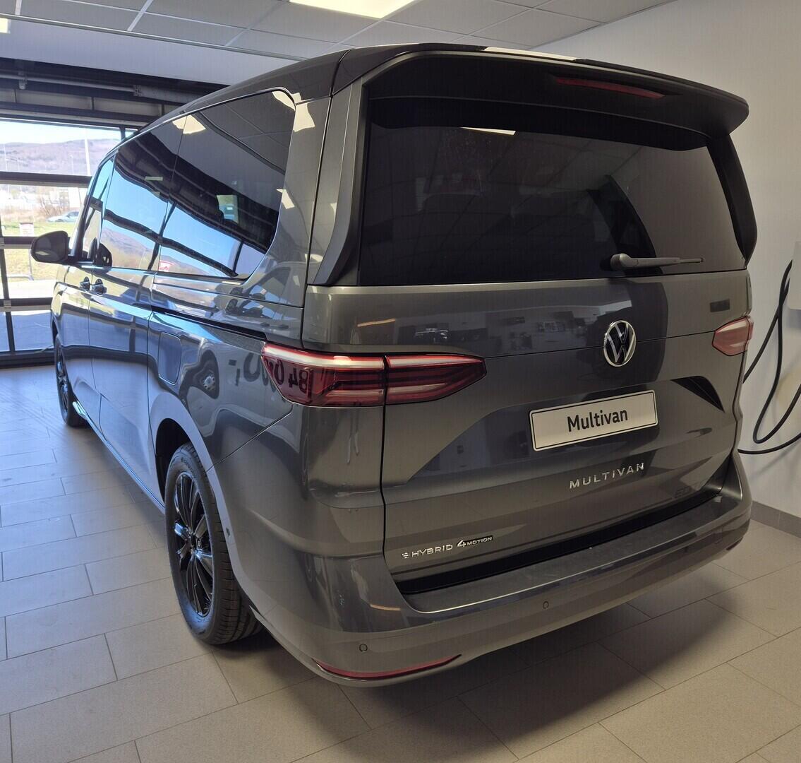 O621U01681_14.webp_Akční Multivan Long Life 1,5 TSI PHEV 4M DSG 180 kW