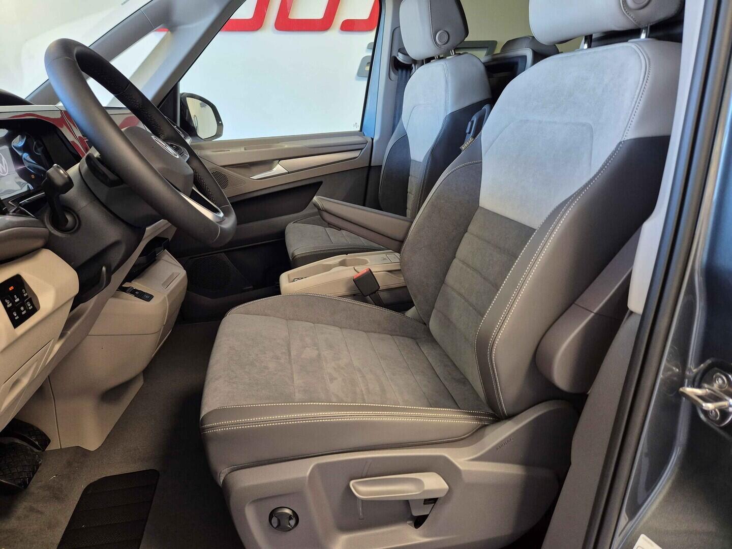 O621U01681_24.webp_Akční Multivan Long Life 1,5 TSI PHEV 4M DSG 180 kW