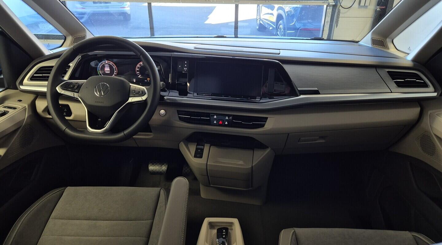 O621U01681_27.webp_Akční Multivan Long Life 1,5 TSI PHEV 4M DSG 180 kW