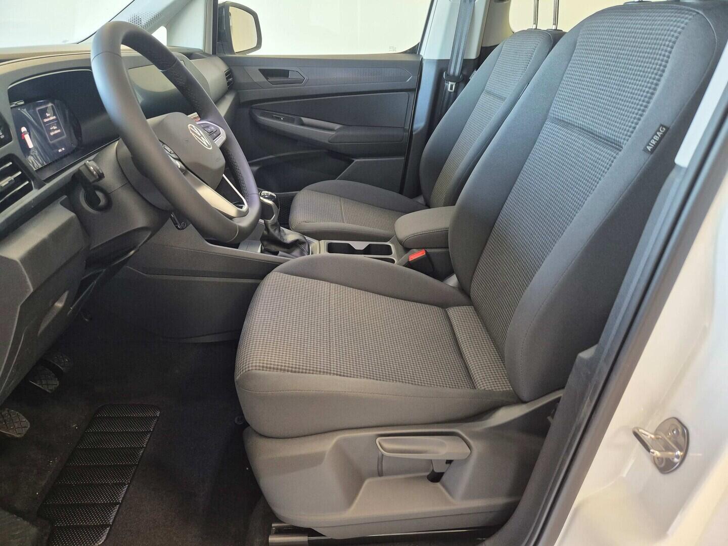 O621U01693_23.webp_Akční Caddy 2,0 TDI 75 kW