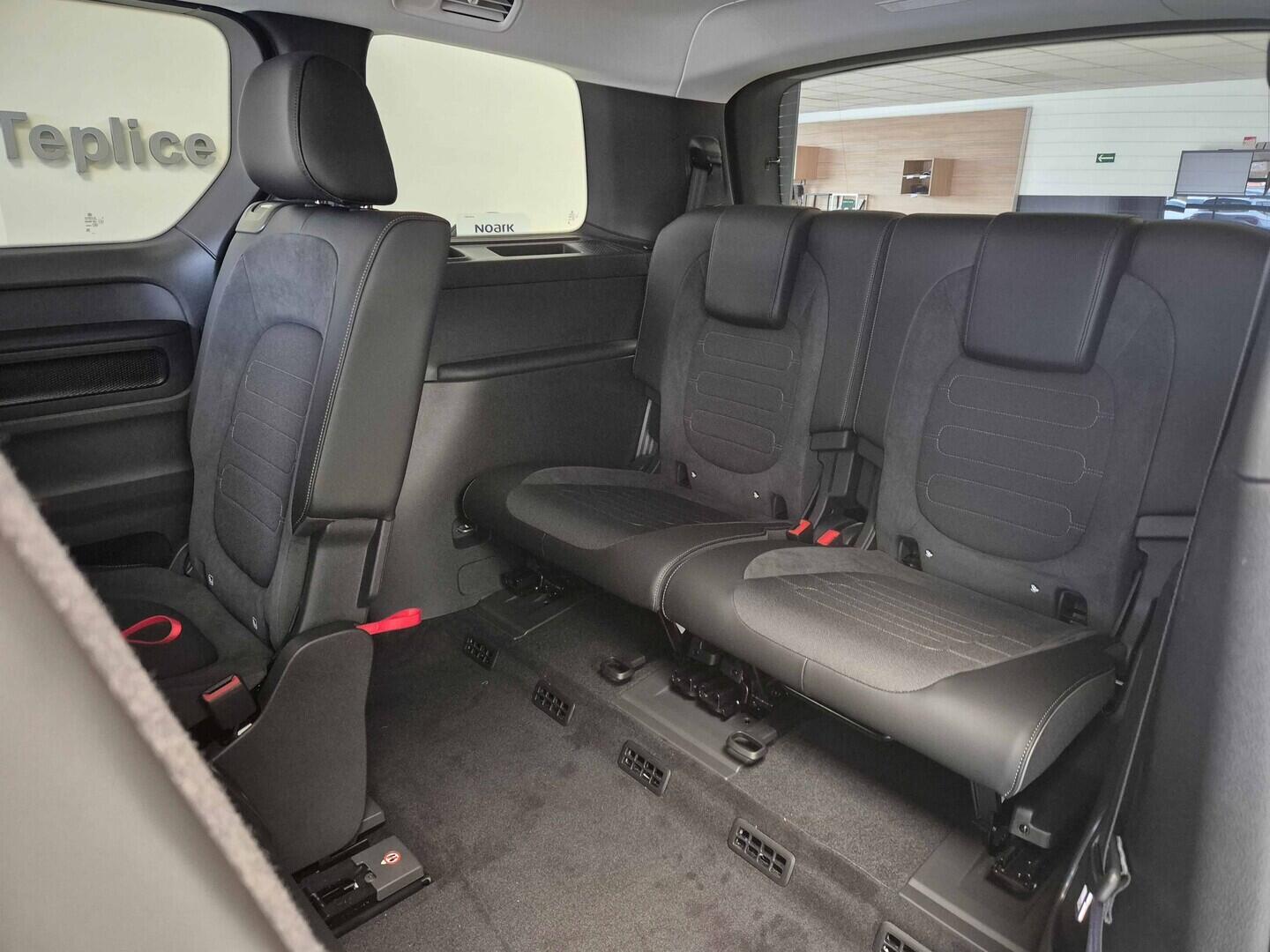 O621U01700_19.webp_Akční ID. Buzz Long Pro  86 kWh 210 kW