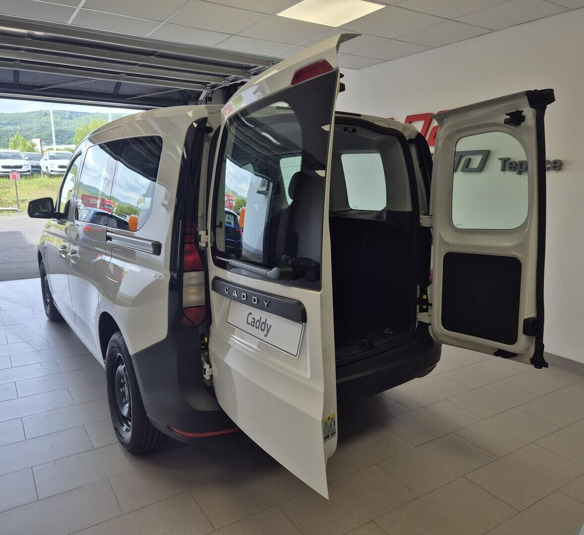 O621U01720_13.webp_Akční Caddy 2,0 TDI 75 kW