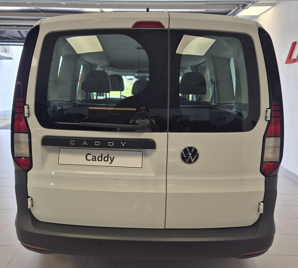 O621U01720_14.webp_Akční Caddy 2,0 TDI 75 kW
