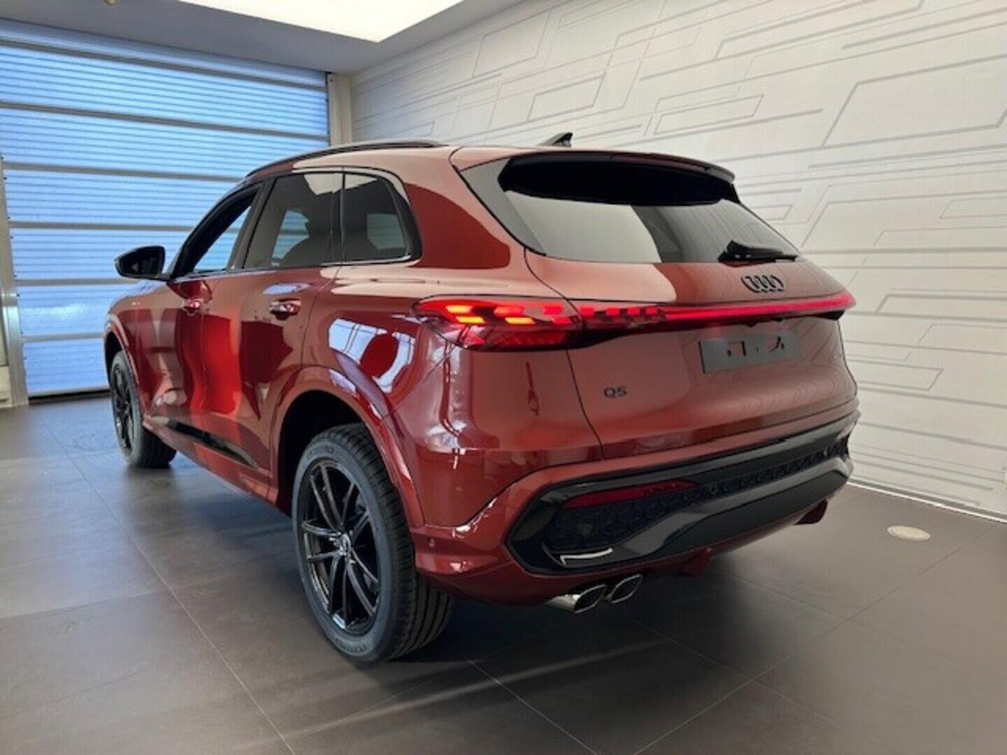 O631001045_13.webp_Q5 S-line 40 TDI quattro STR 150 kW