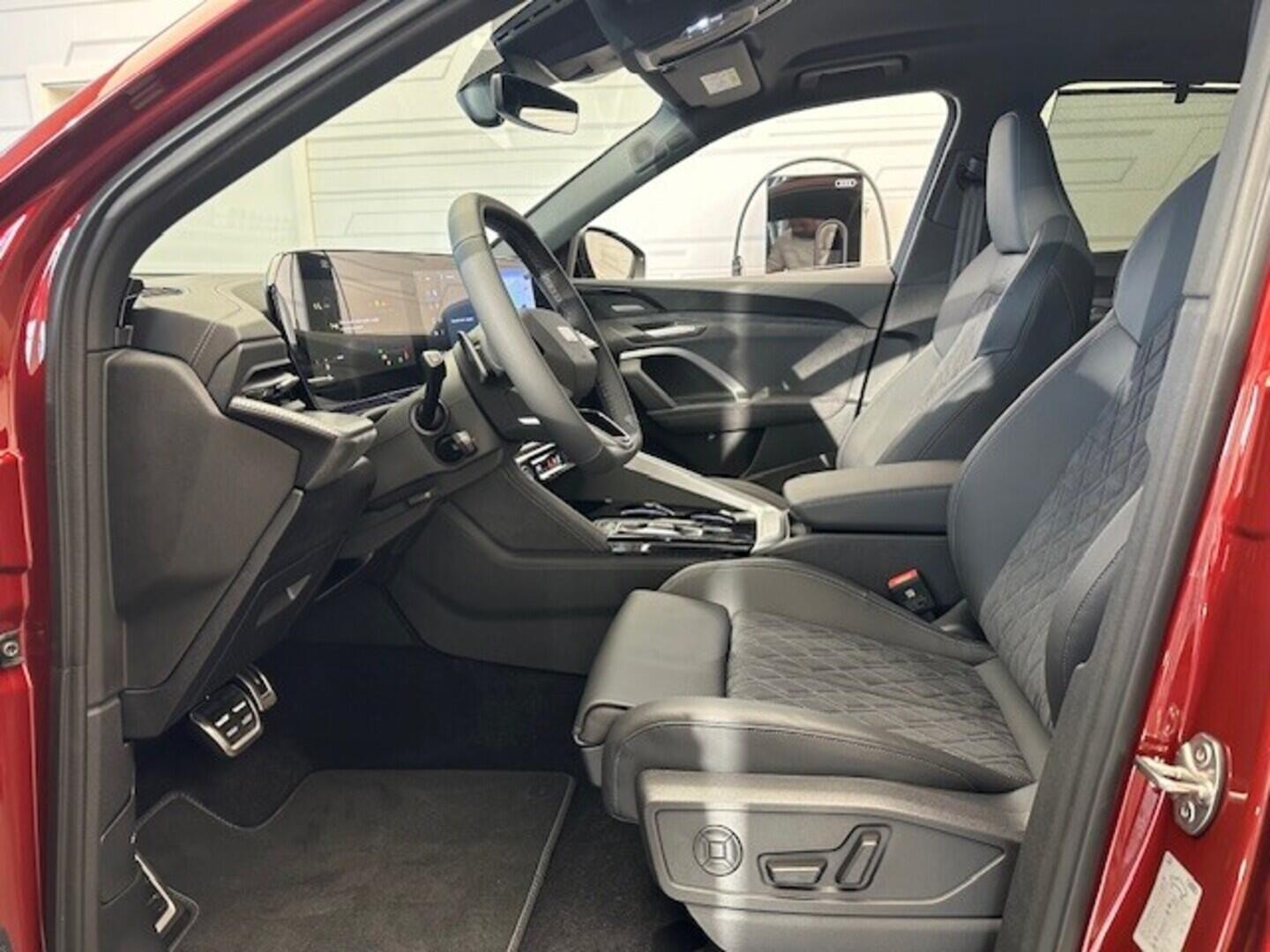 O631001045_19.webp_Q5 S-line 40 TDI quattro STR 150 kW