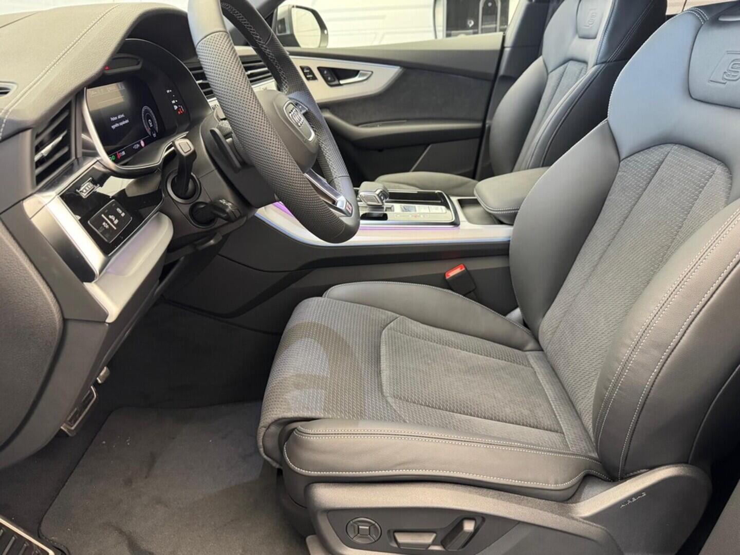 O631001059_16.webp_Q8 SUV  50 TDI quattro 210 kW