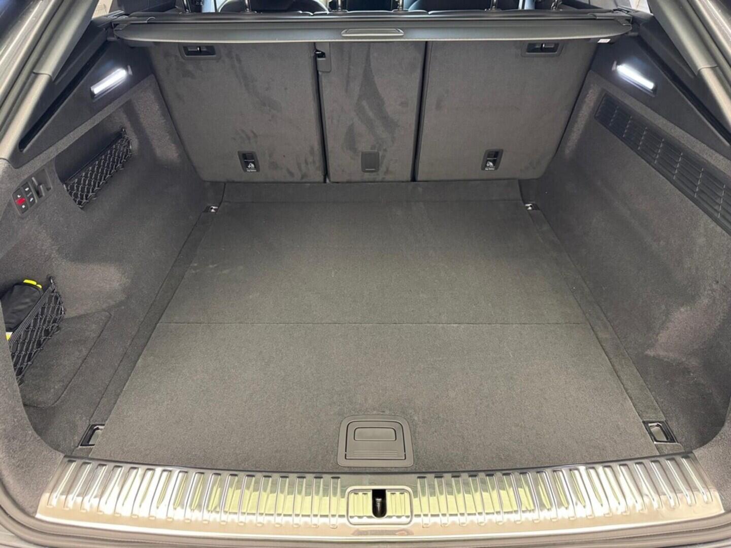 O631001059_17.webp_Q8 SUV  50 TDI quattro 210 kW