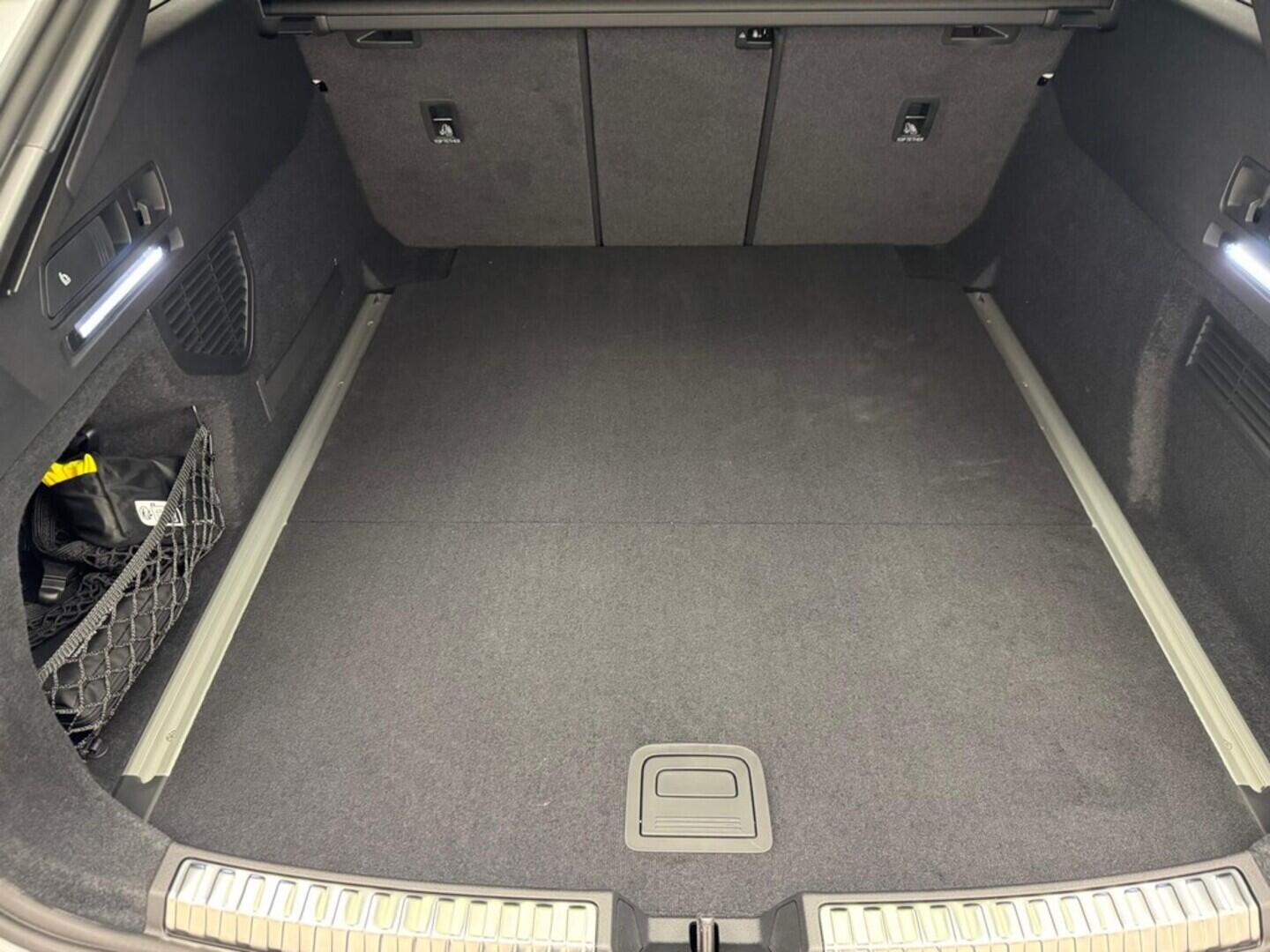 O631001152_17.webp_A6 Avant  TFSI quatrro 270 kW