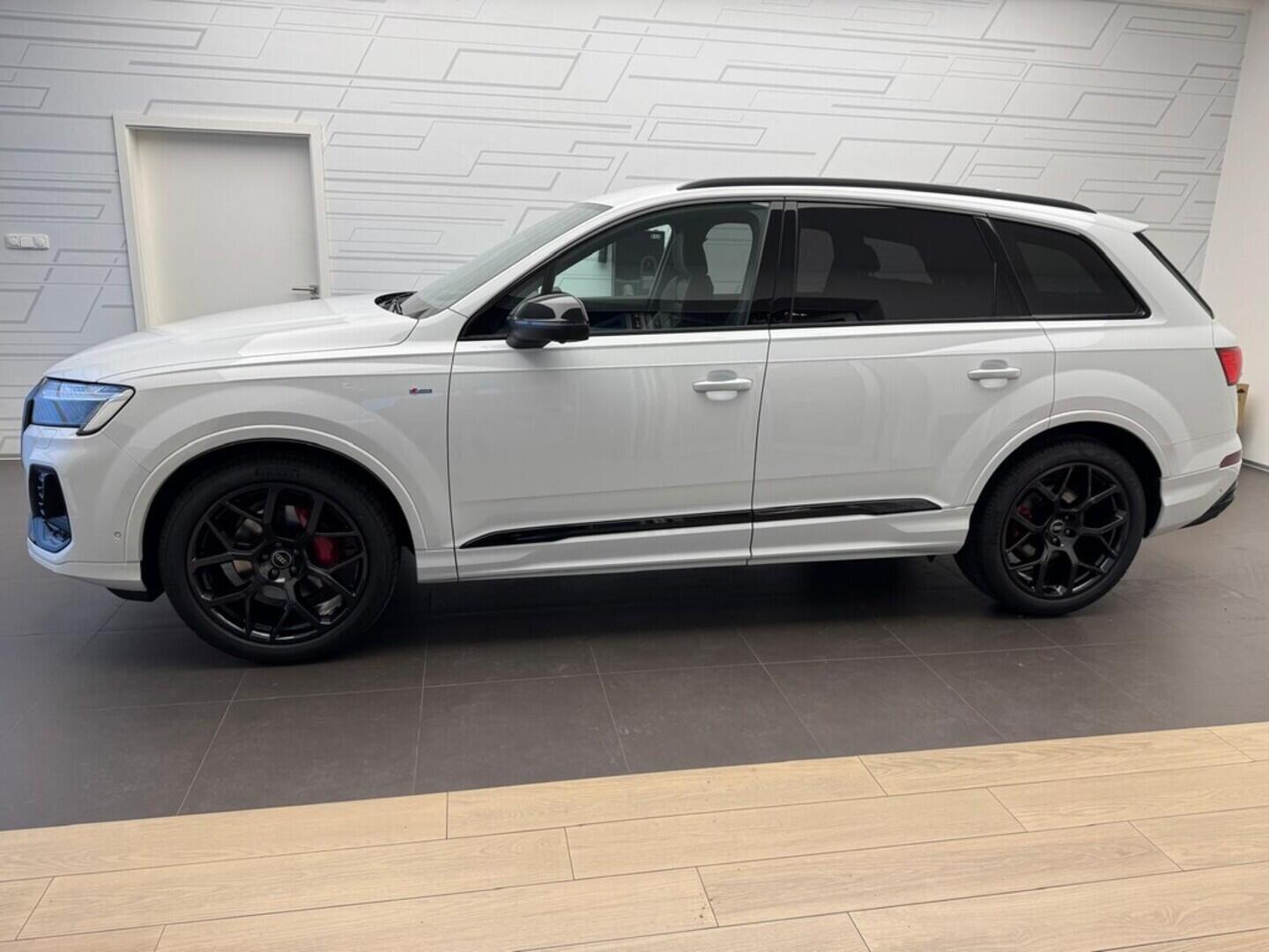 O631001155_13.webp_Q7 SUV S line TDI quattro 210 kW