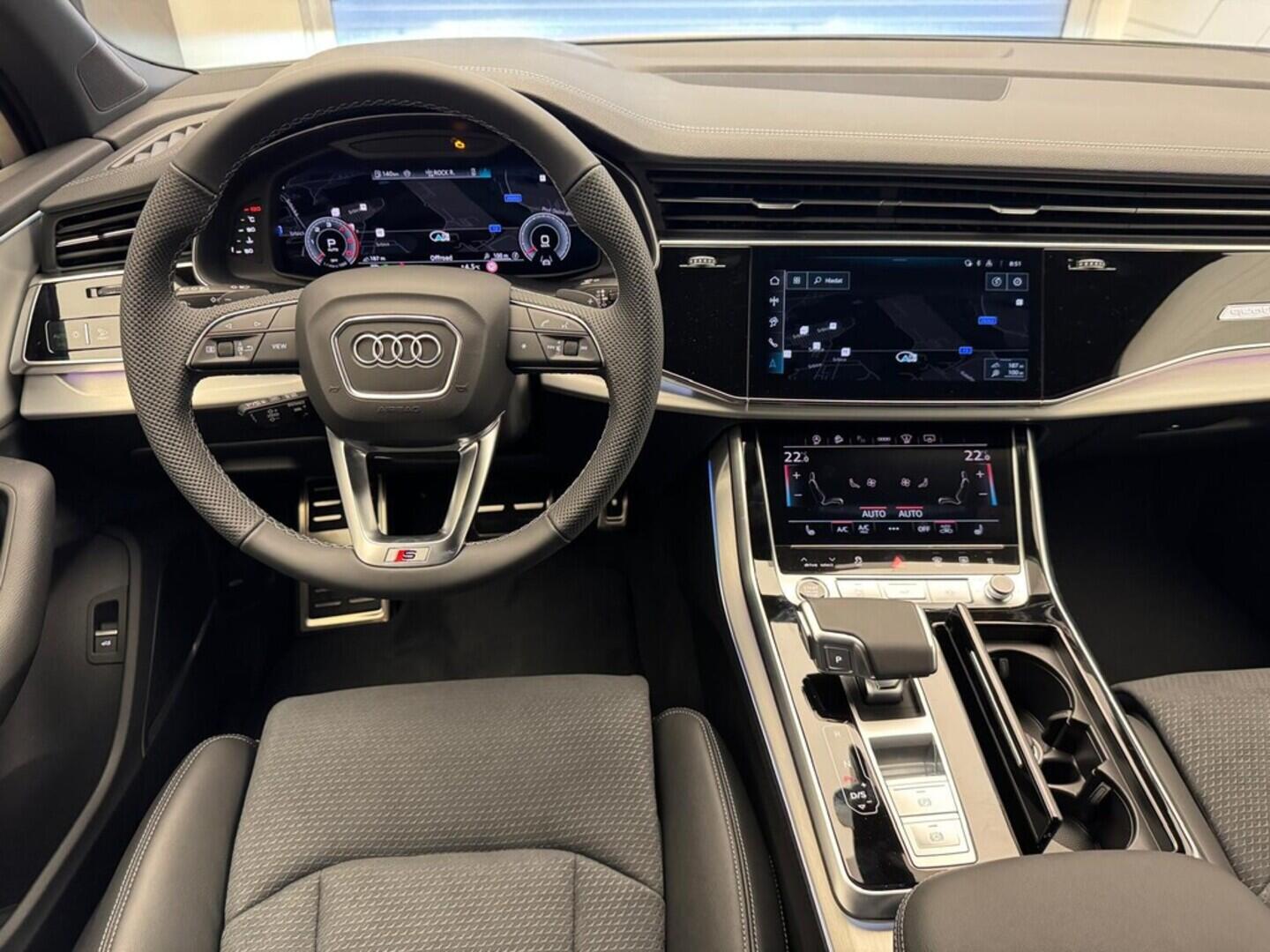 O631001155_14.webp_Q7 SUV S line TDI quattro 210 kW