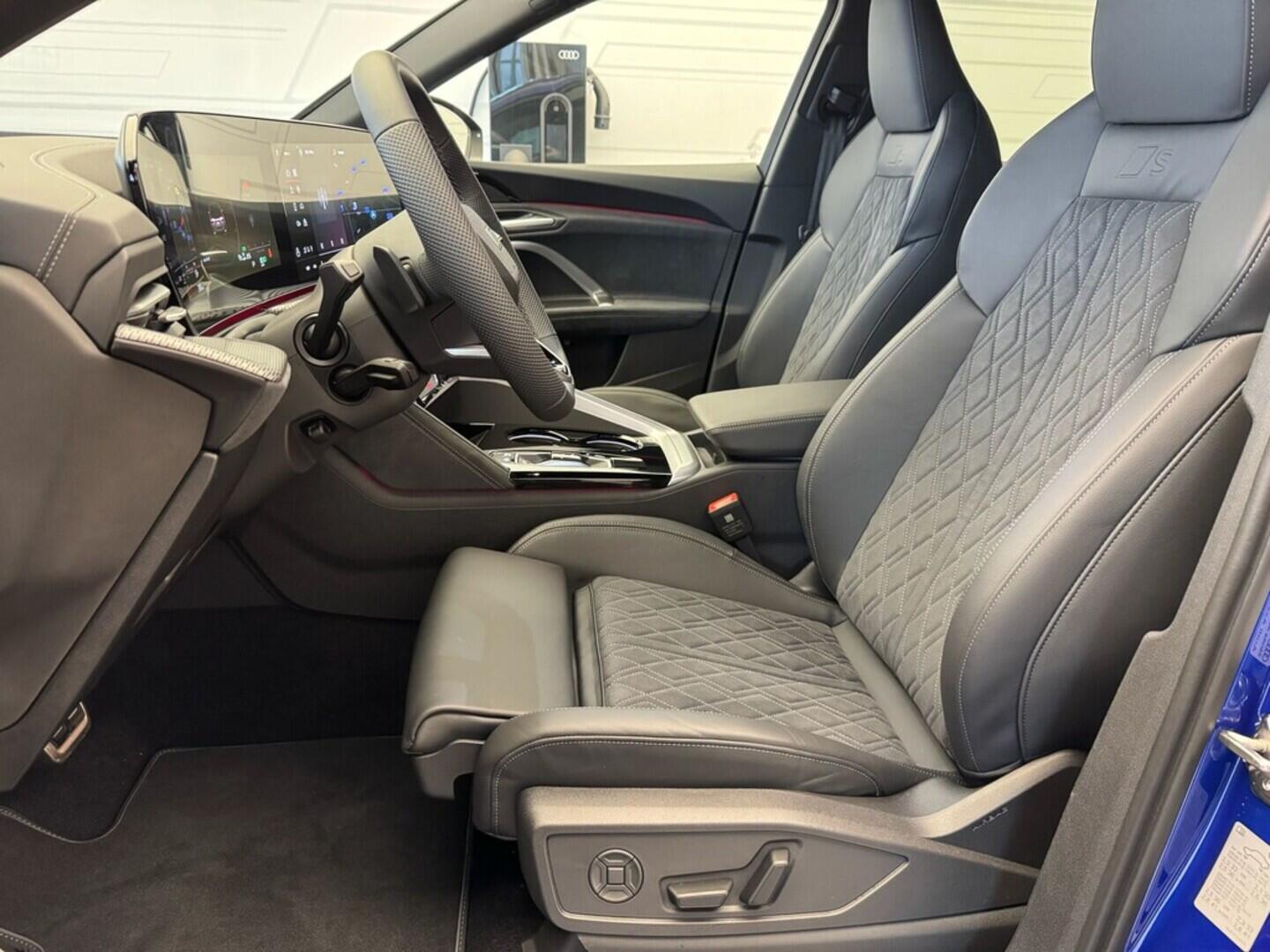 O631001159_16.webp_Q5 S-line 40 TDI quattro STR 150 kW