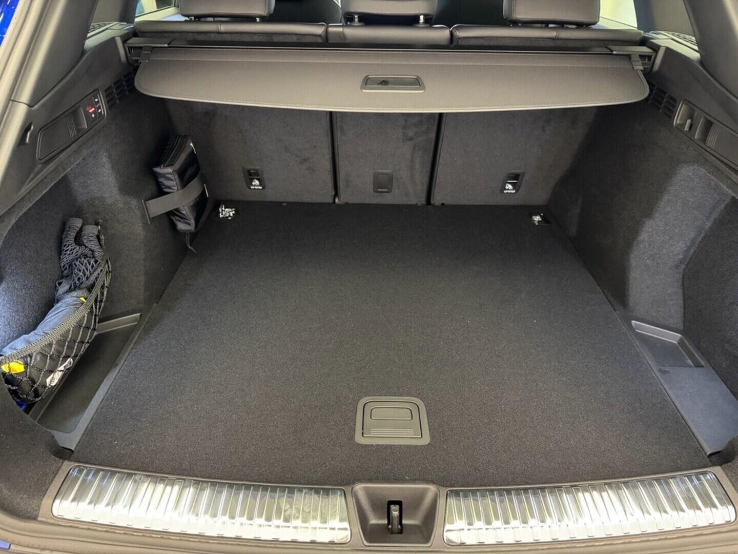 O631001159_17.webp_Q5 S-line 40 TDI quattro STR 150 kW