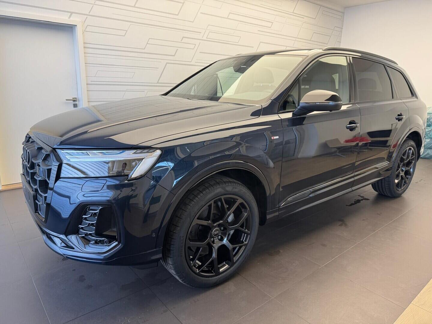 O631001167_10.webp_Q7 SUV S line TDI quattro 210 kW